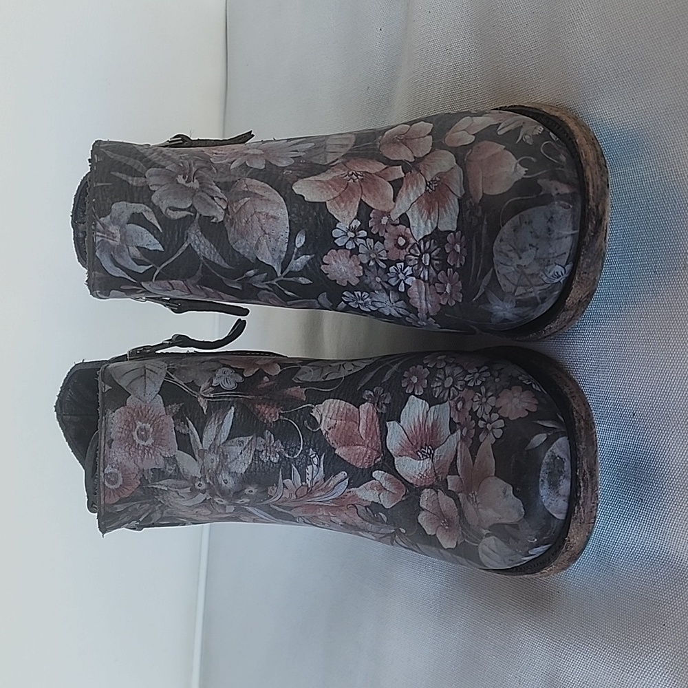 Lane boots